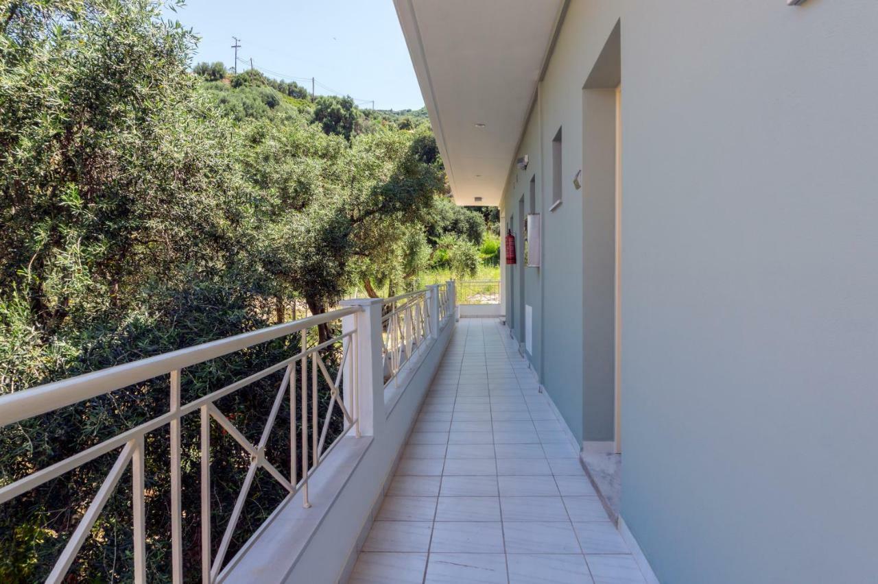 Studios Magda Paralia Vrachou Exterior foto